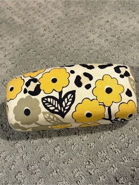 Vera Bradley Hard Clamshell Retired Go Wild Print Glasses Case